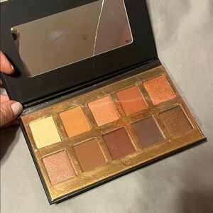Crown Pro Eyeshadow Palette NWOB